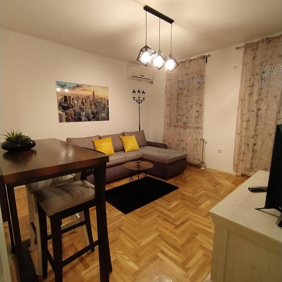 Daniris Apartman 노비사드 외부 사진
