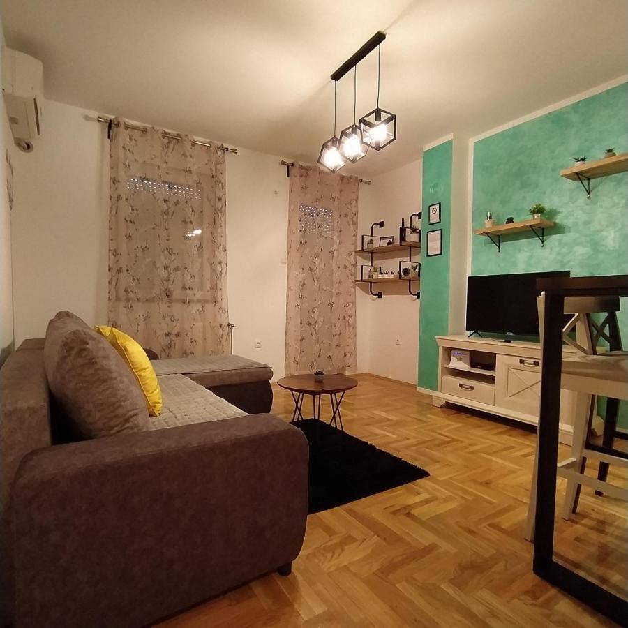 Daniris Apartman 노비사드 외부 사진